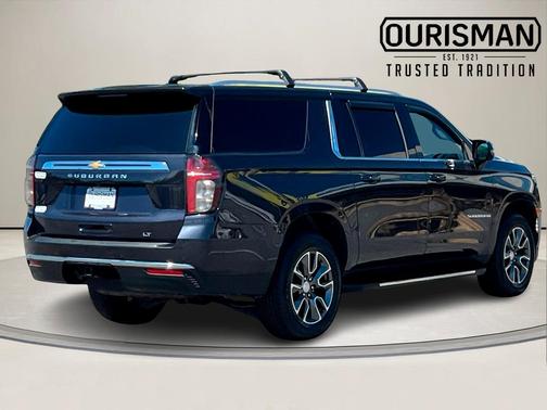 2023 Chevrolet Suburban LT