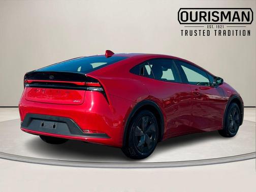 2024 Toyota Prius LE