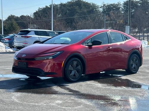 2024 Toyota Prius LE