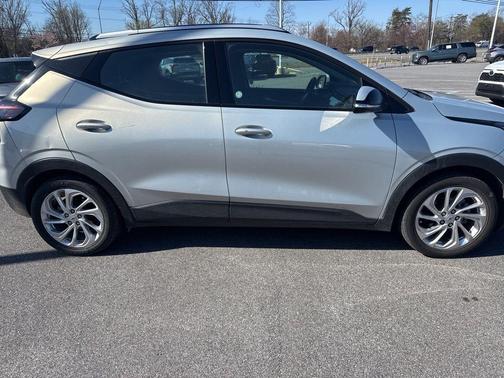 2023 Chevrolet Bolt EUV LT