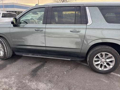 2023 Chevrolet Suburban Premier