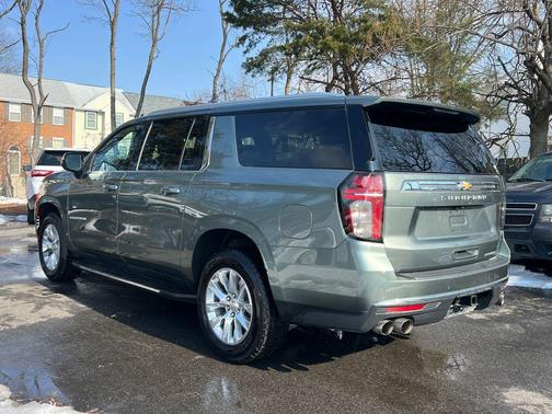 2023 Chevrolet Suburban Premier