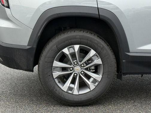 Sterling Gray Metallic 2026 Chevrolet Equinox LT