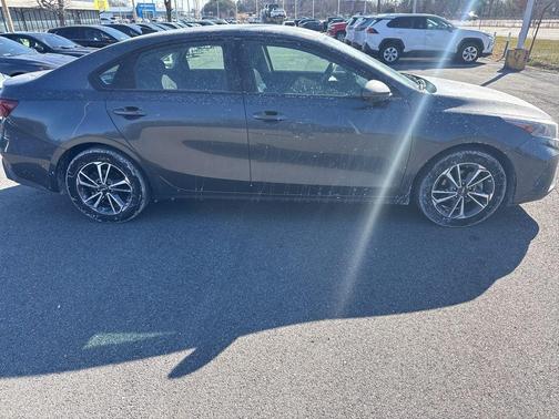2024 Kia Forte LXS