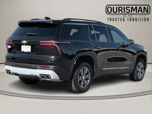 2024 Chevrolet Traverse LT