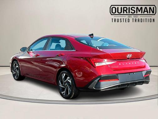 2025 Hyundai ELANTRA SEL Convenience