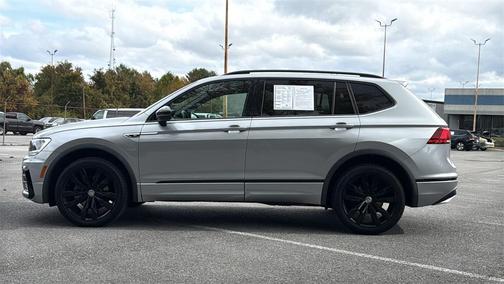 2021 Volkswagen Tiguan 2.0T SE R-Line Black