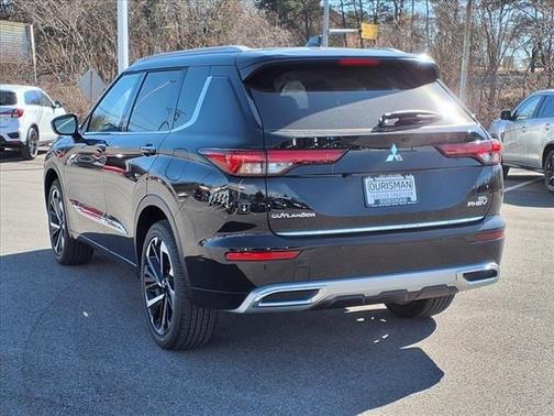 2025 Mitsubishi Outlander PHEV SEL
