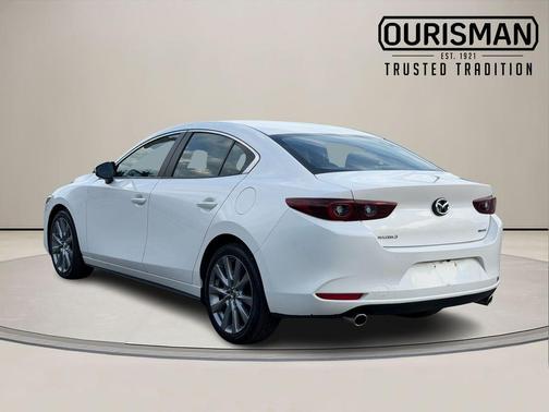 Snowflake White Pearl 2025 Mazda Mazda3 FWD w/Preferred Package