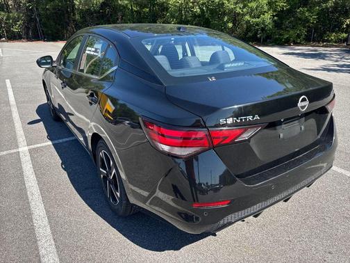 Black 2024 Nissan Sentra SV