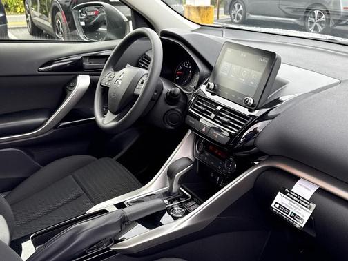 2026 Mitsubishi Eclipse Cross LE