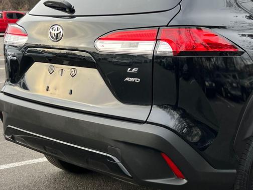 2023 Toyota Corolla Cross LE