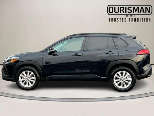 2023 Toyota Corolla Cross LE