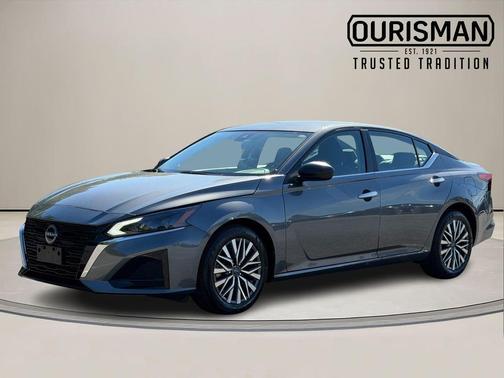 Gun Metallic 2025 Nissan Altima SV