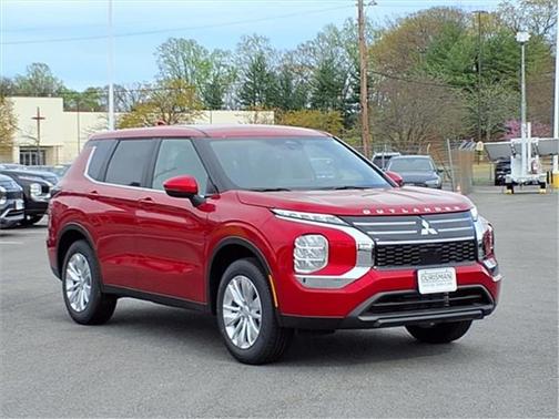 2025 Mitsubishi Outlander ES