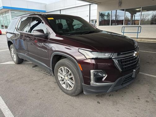 2023 Chevrolet Traverse LT Cloth