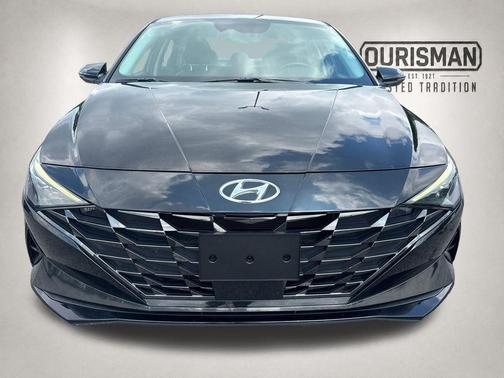 Phantom Black 2022 Hyundai ELANTRA Limited