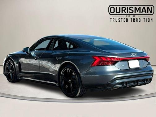 2022 Audi e-tron GT Prestige