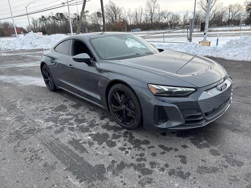 2022 Audi e-tron GT Prestige