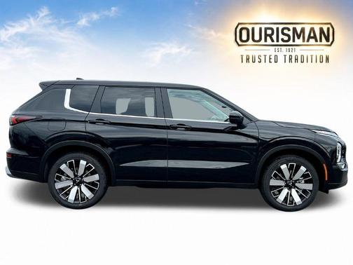 Black Diamond 2026 Mitsubishi Outlander SE