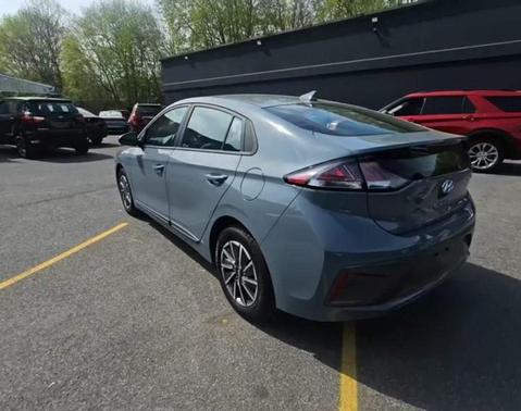 2021 Hyundai IONIQ EV SE