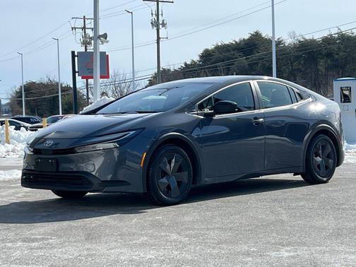 2024 Toyota Prius LE