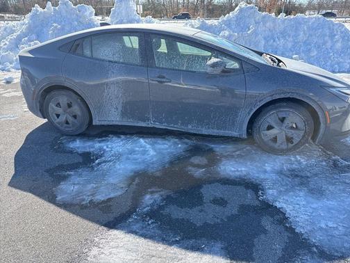 2024 Toyota Prius LE