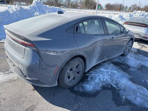 2024 Toyota Prius LE
