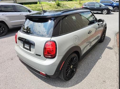 2023 MINI SE Hardtop BASE