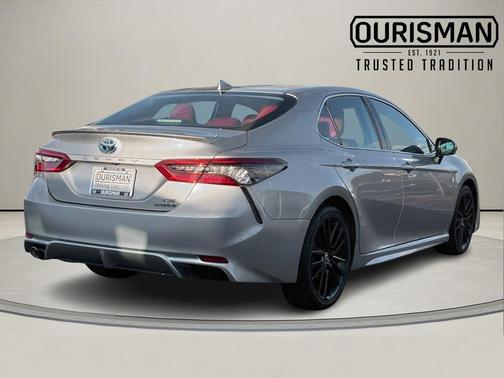 2021 Toyota Camry Hybrid XSE