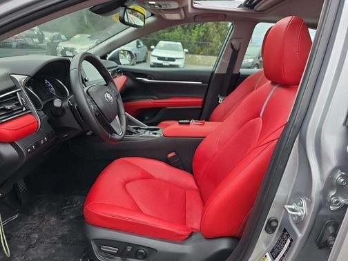 2021 Toyota Camry Hybrid XSE