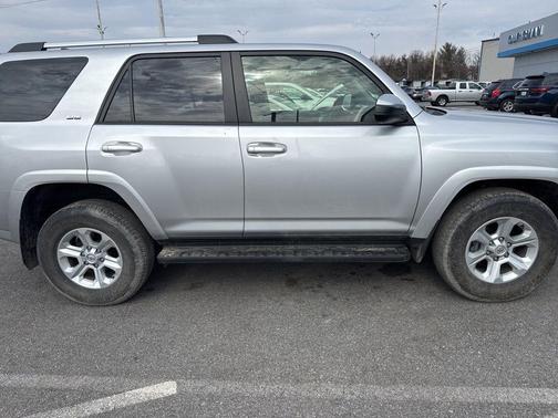 2023 Toyota 4Runner SR5