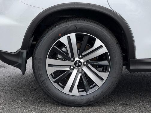White Diamond 2026 Mitsubishi Outlander Sport 2.0 SE