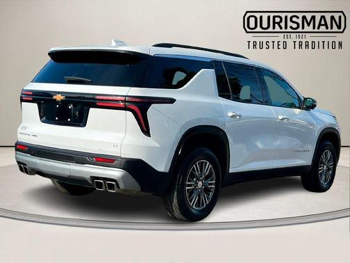 2024 Chevrolet Traverse LT