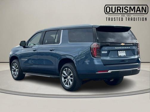 2025 Chevrolet Suburban LS