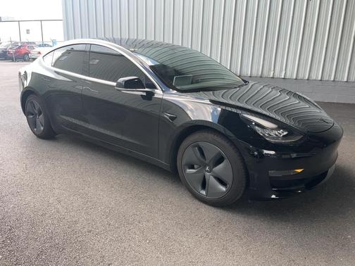 2020 Tesla Model 3 Standard Range Plus