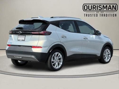 2023 Chevrolet Bolt EUV LT