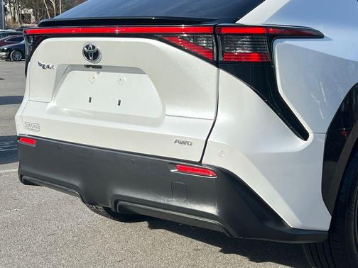 2023 Toyota bZ4X XLE