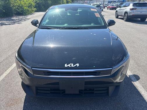 Aurora Black 2025 Kia K4
