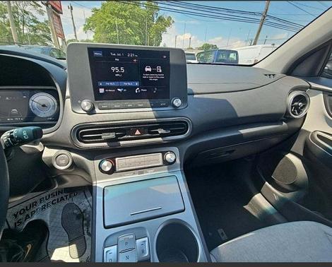 2023 Hyundai KONA EV SE