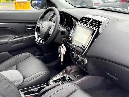 2025 Mitsubishi Outlander Sport 2.0 LE