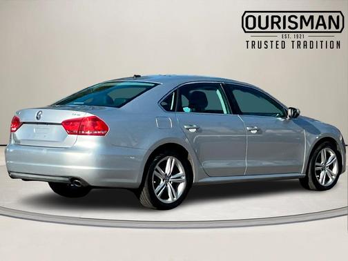 2012 Volkswagen Passat 3.6 SE