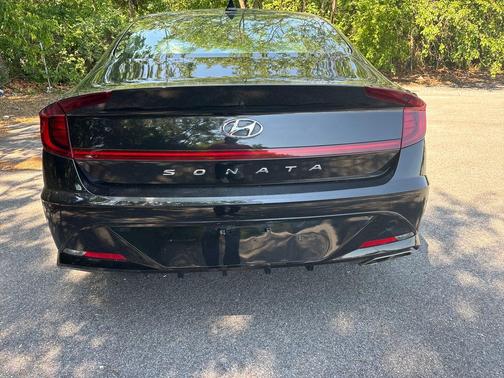 Phantom Black 2022 Hyundai SONATA SEL