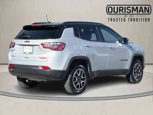 2024 Jeep Compass Trailhawk