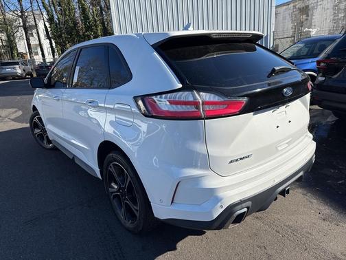 2020 Ford Edge ST