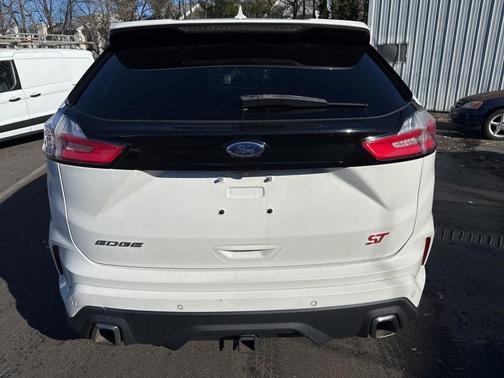 2020 Ford Edge ST