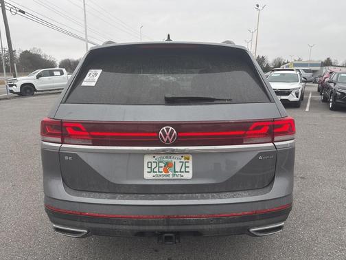 2024 Volkswagen Atlas 2.0T SE