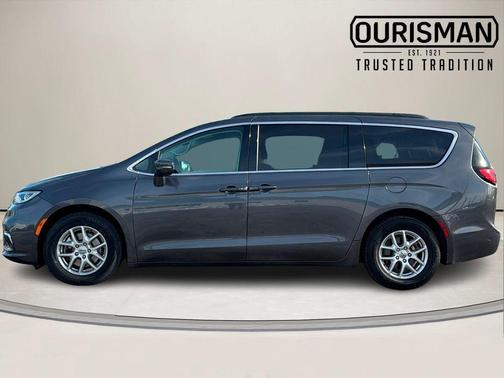 2022 Chrysler Pacifica Touring-L