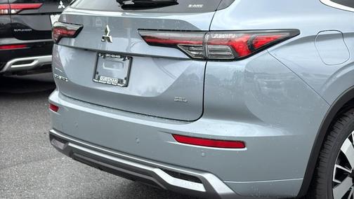2025 Mitsubishi Outlander SEL