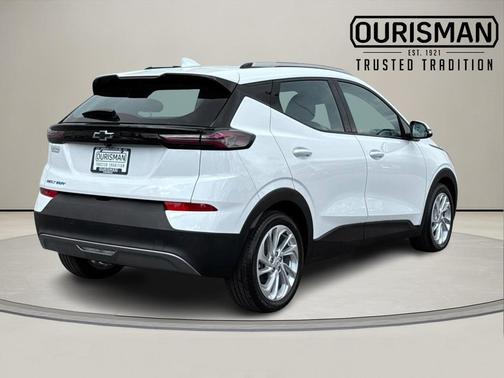 2022 Chevrolet Bolt EUV LT